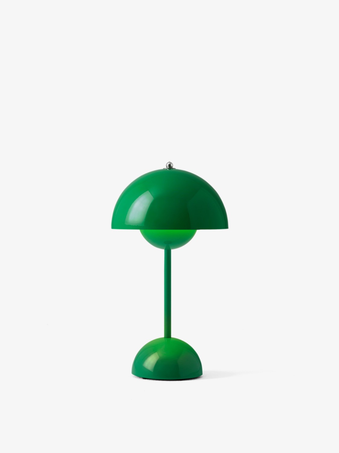 Flowerpot-VP3_Signal-Green_on-1200x1600