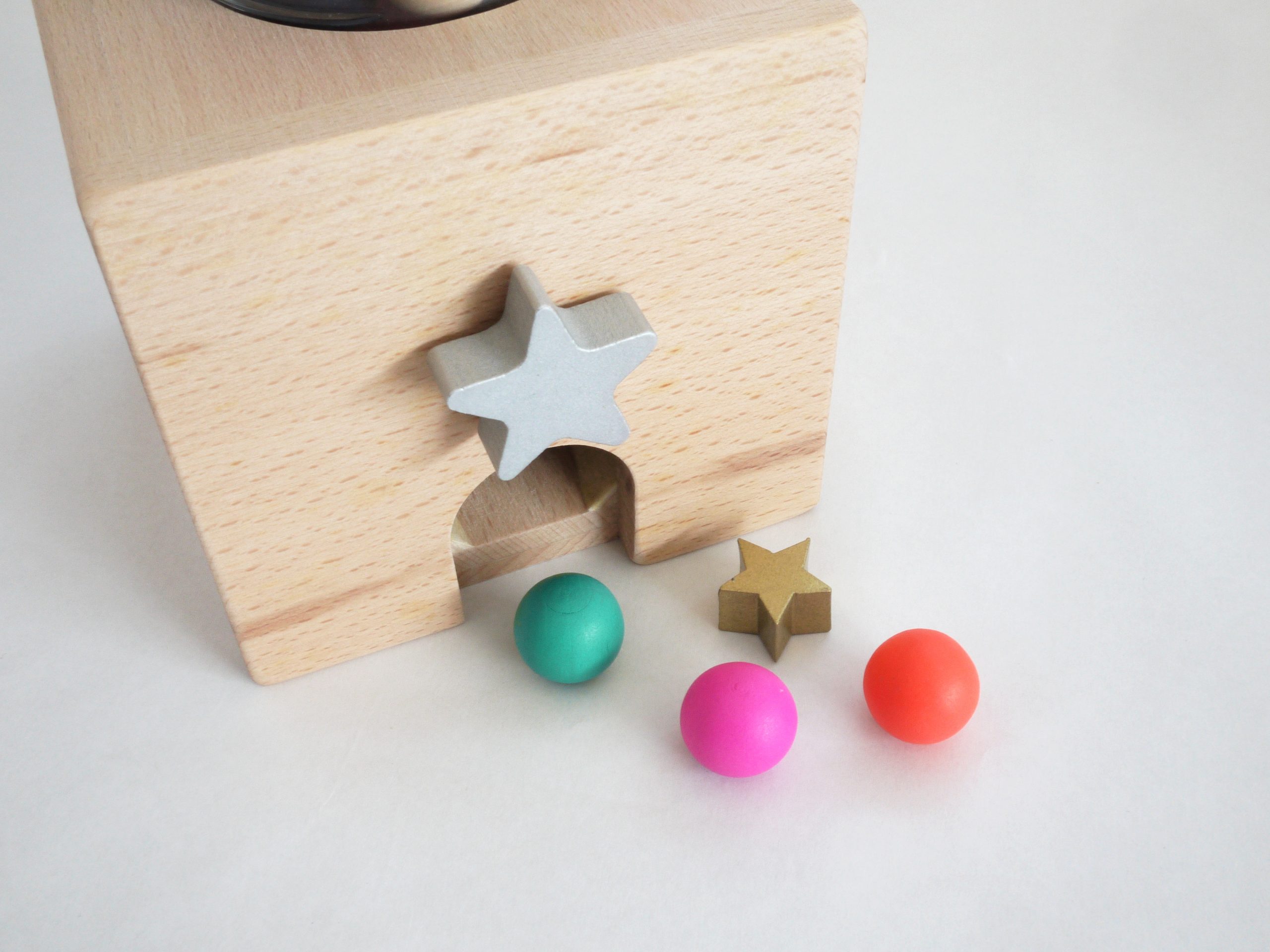 Zabawkowy automat z piłeczkami Gatcha Gatcha5