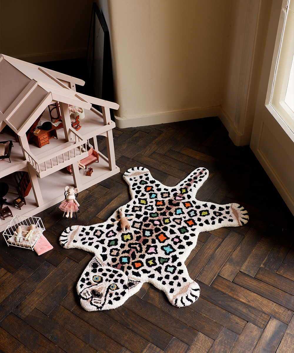 Doing Goods Mały wełniany dywan Disco Leopard4