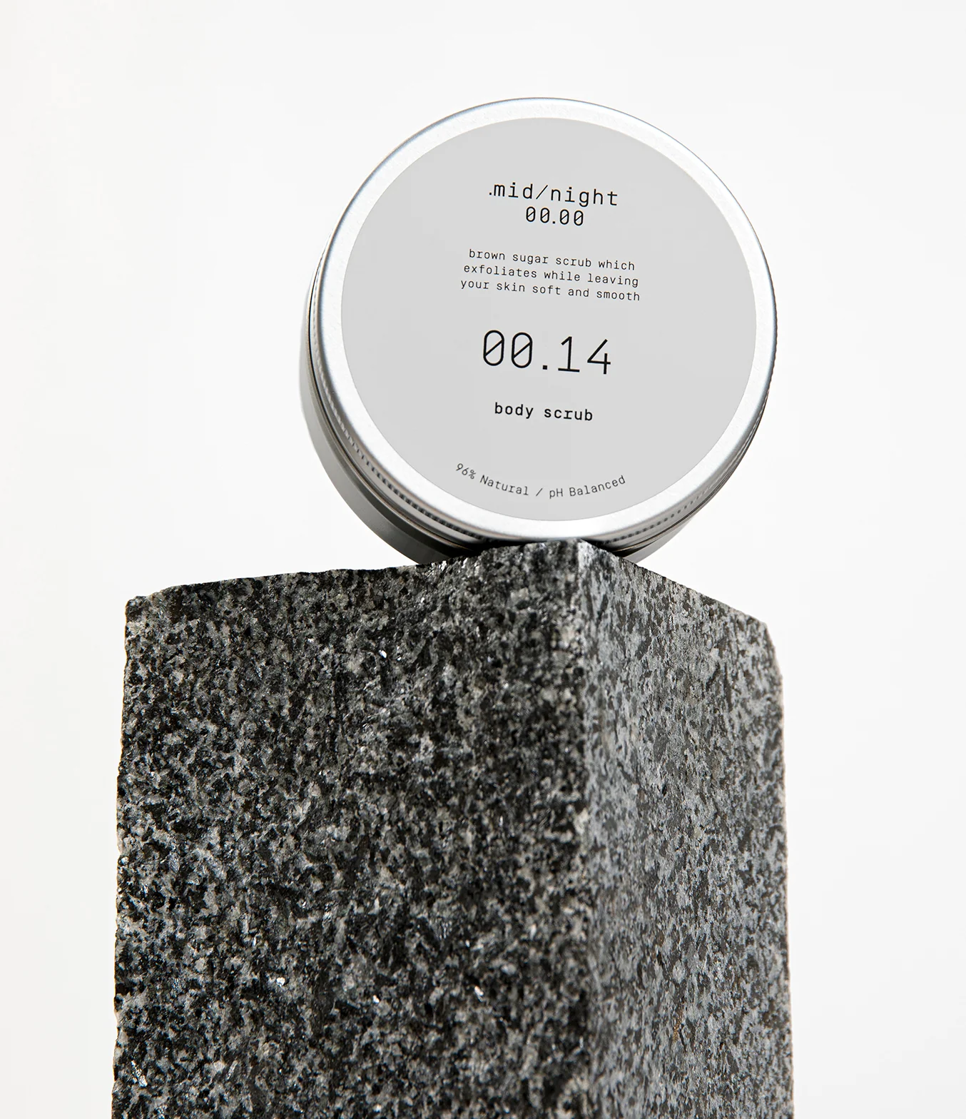 Peeling do ciała Body Scrub 00.14 mid:night 00.00-5