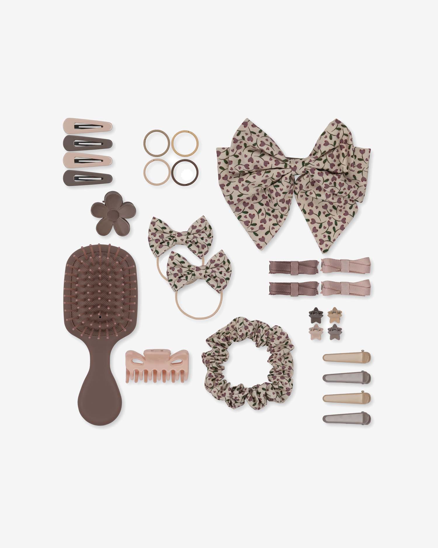 helloberry.pl konges slojd KS5959 dziewczyna z przyborami do czesania 4