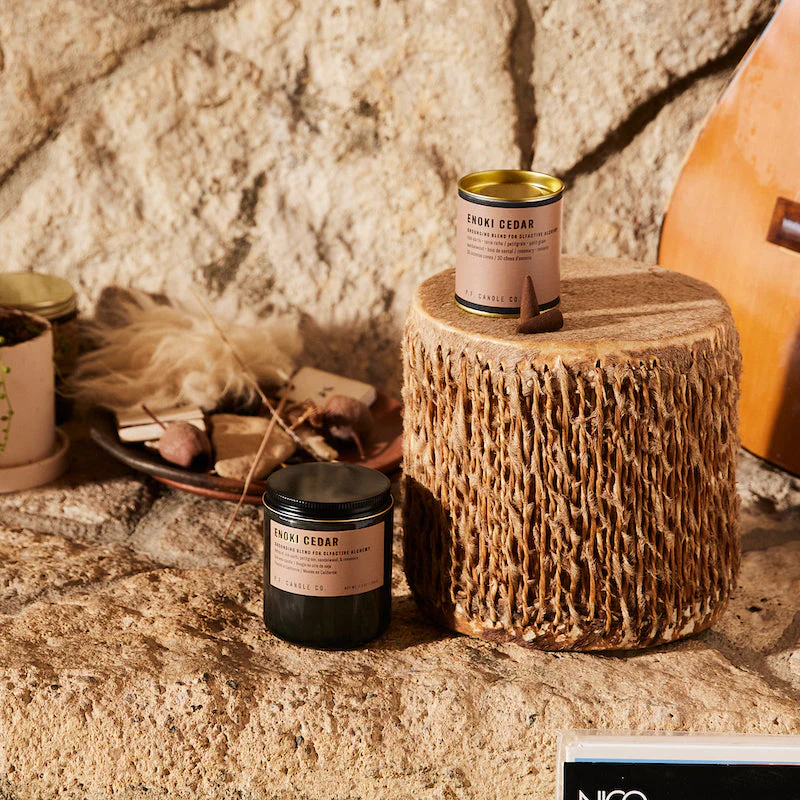 Naturalna świeca sojowa Enoki Cedar7 Naturalna świeca sojowa Enoki Cedar