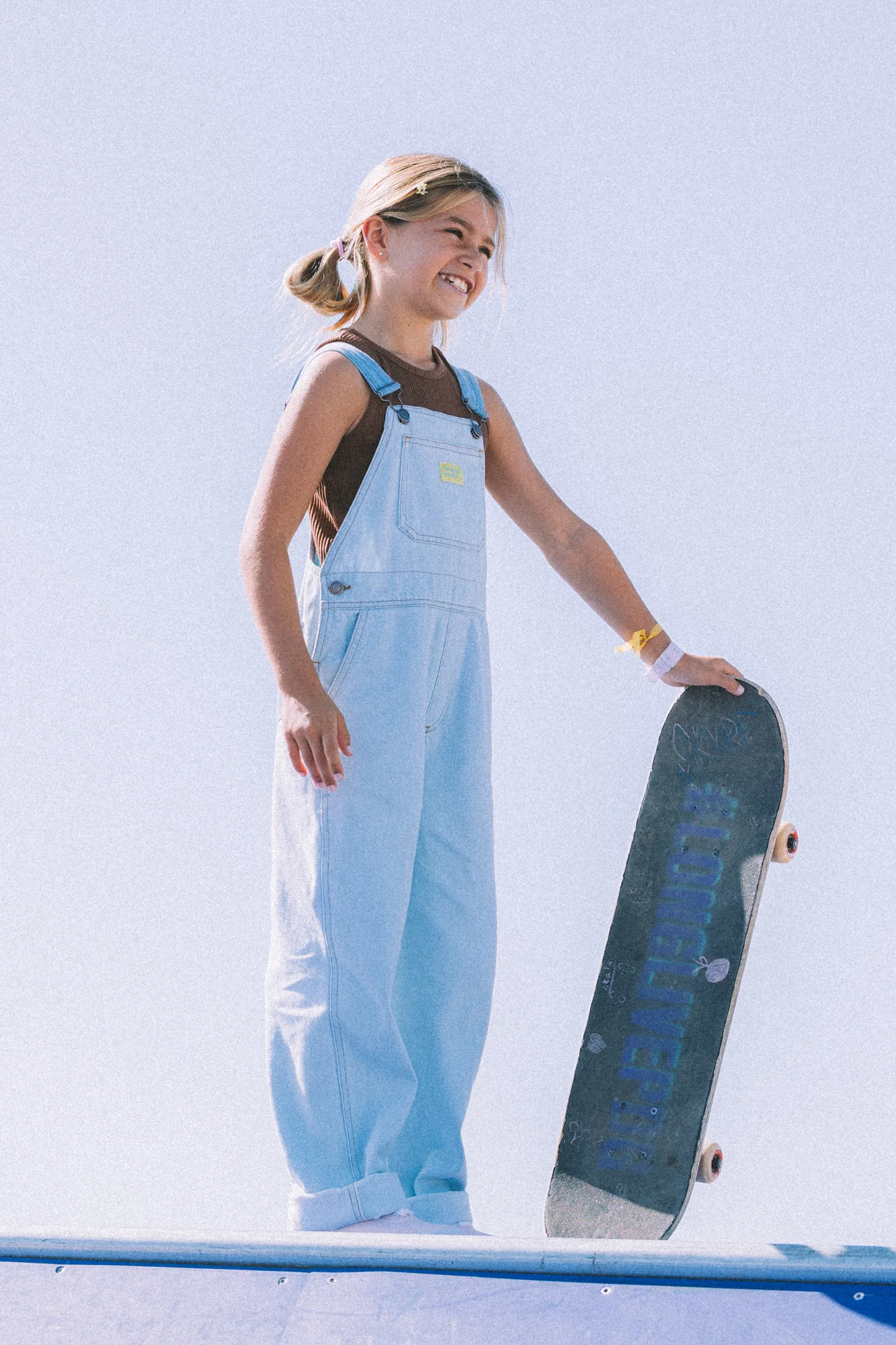 Ogrodniczki Vintage dla Dzieci | VHS Overalls – Favorite People Ogrodniczki Vintage dla Dzieci | VHS Overalls – Favorite People