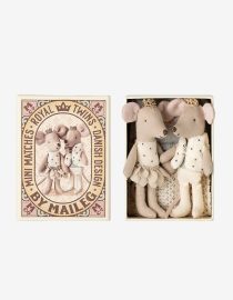 Maileg – Bliźniacze Myszki Królewskie w pudełku po zapałkach – SS25 helloberry