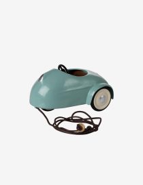 Samochód dla Myszki – Mouse Car Light Blue – Maileg SS25