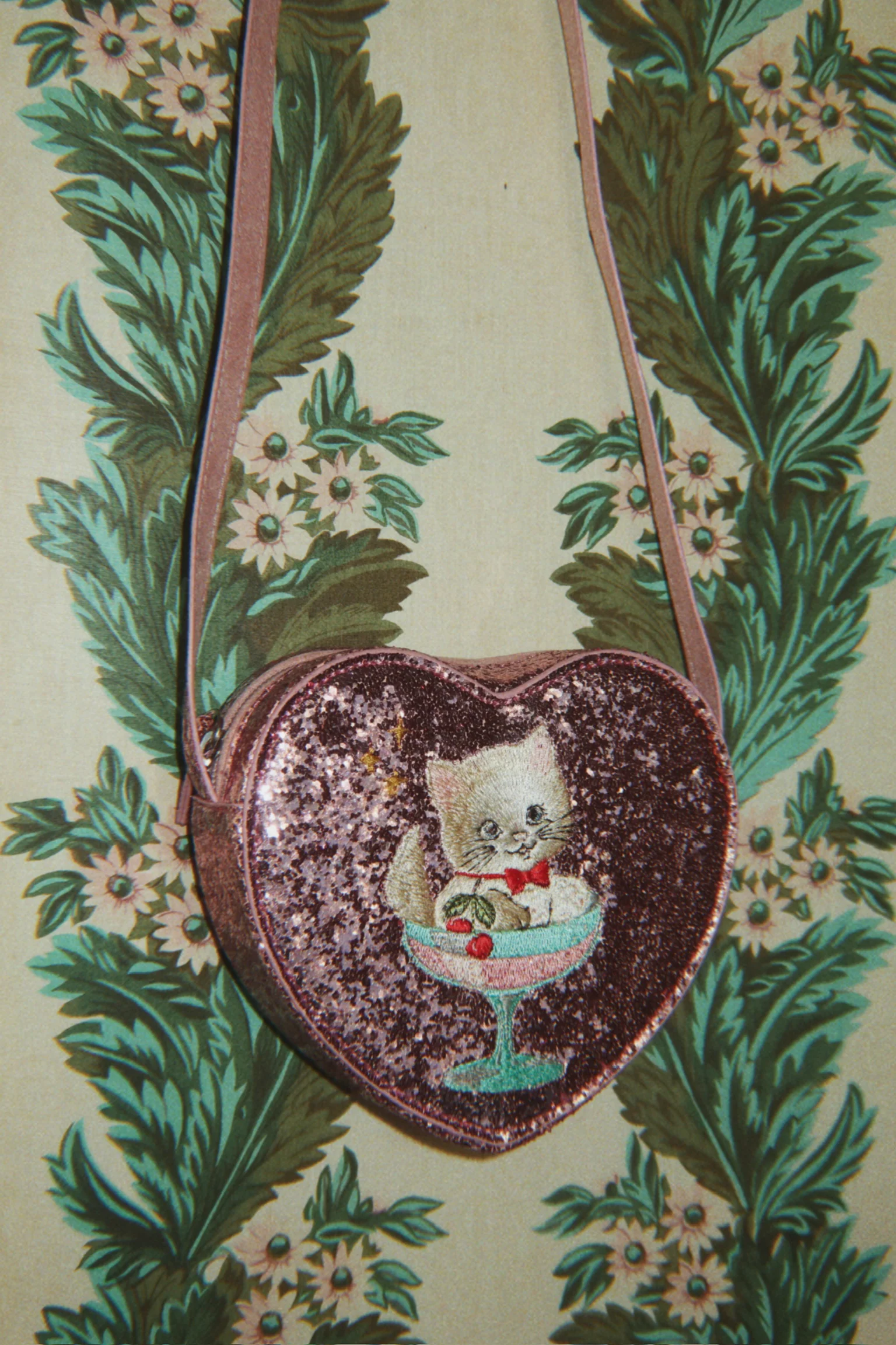 TUT SHOULDER BAG kitty2 TUT SHOULDER BAG kitty