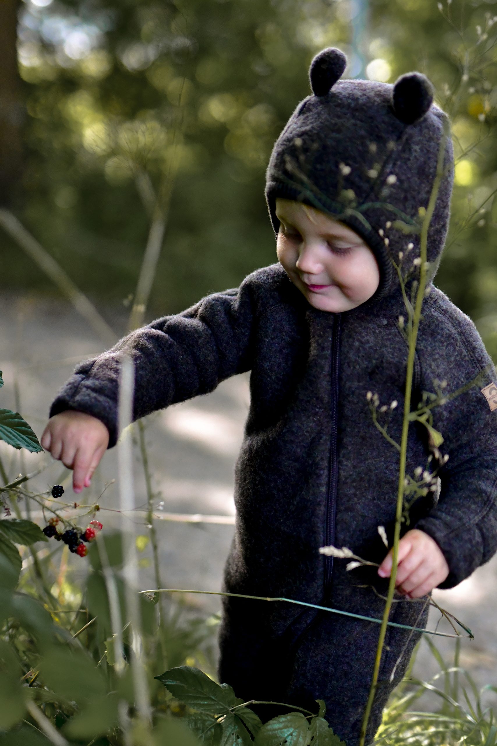 50041 - Wool Baby suit w ears - Dark Brown Melange - Extra 5 kombinezon merino, kombinezon z uszami misia dla niemowląt, kombinezon dla dzieci biały merino, wełna merynosów dla dzieci, 100% wełna merino Hello Berry, Mikk Line kombinezon merino