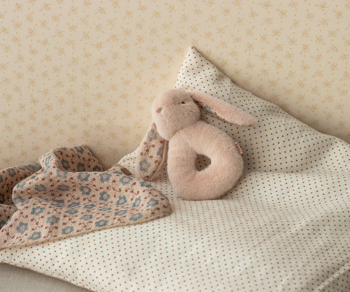Bunny rattle set - Powder Bunny rattle set - Powder Hello Berry
