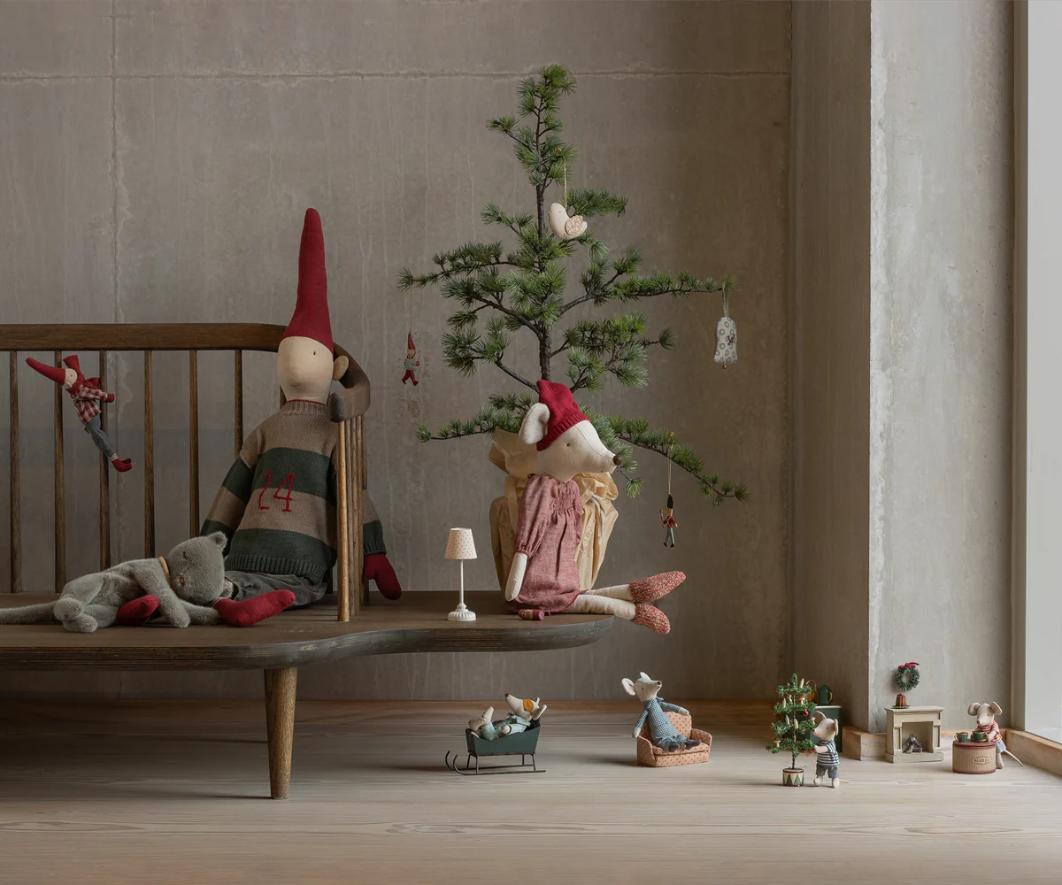 Duża przytulanka Myszka Christmas | Maxi Girl – Maileg