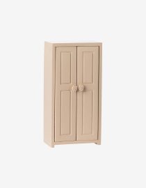 szafa dla myszek Maileg maileg closet mouse szafa Maileg light rose mebelki Maileg myszki szafa do domku dla lalek Maileg maileg furniture mouse drewniana szafa dla myszek maileg akcesoria do zabawy mebelki dla dzieci Maileg maileg myszki akcesoria prezent dla dziecka Maileg zabawki w stylu skandynawskim Hello Berry Maileg