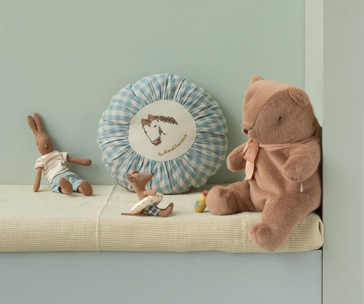 Teddy bear plush, Medium - Soft brown Teddy bear plush, Medium - Soft brown