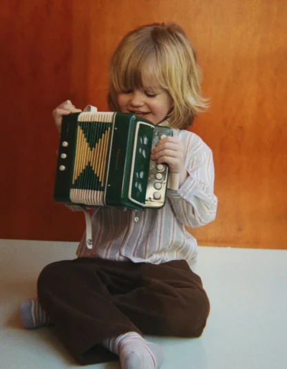 HARMONICA green konges slojd hello berry